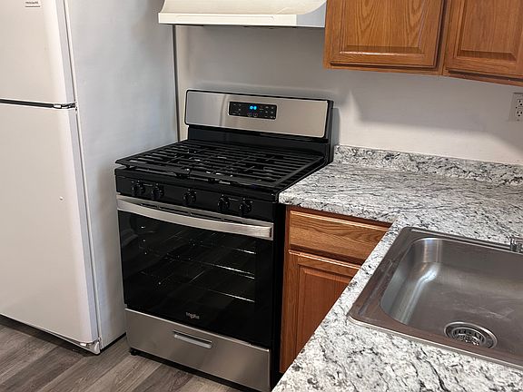 4th image of 2349 E Ann St