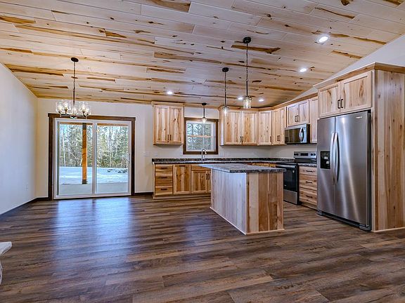 3rd image of W3296 Grundy Rd