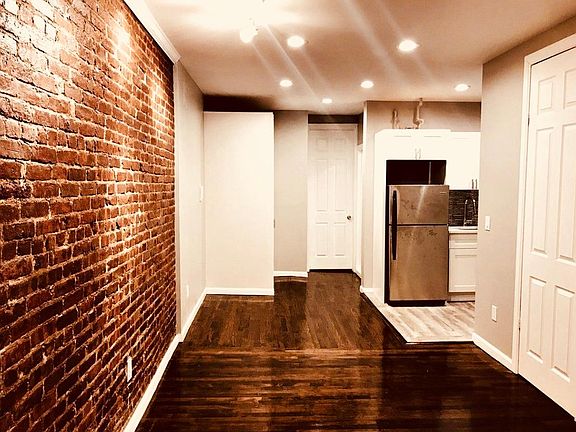 3rd image of 2380 Grand Ave APT 3D