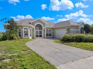 3206 42nd St SW, Lehigh Acres, FL 33976