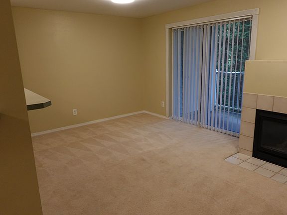 5th image of 13306 SE 272nd St APT G202