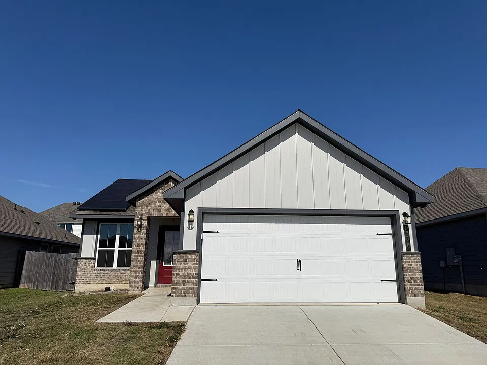 936 James Parker Cir