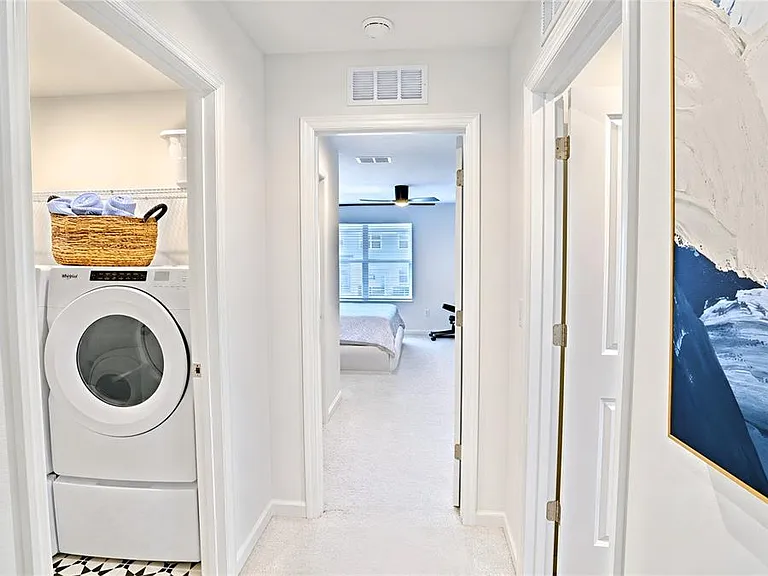 1120 Lakeshore Breeze Pl — Photo 27