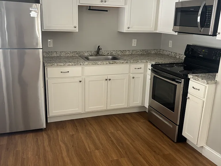 1346 Newport Ave #D-9 — Photo 1