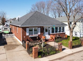 39 G St, Hull, MA 02045