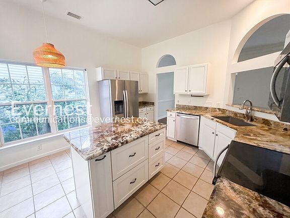 4th image of 164 Foxtail Dr
