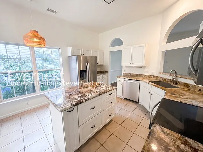 164 Foxtail Dr — Photo 4
