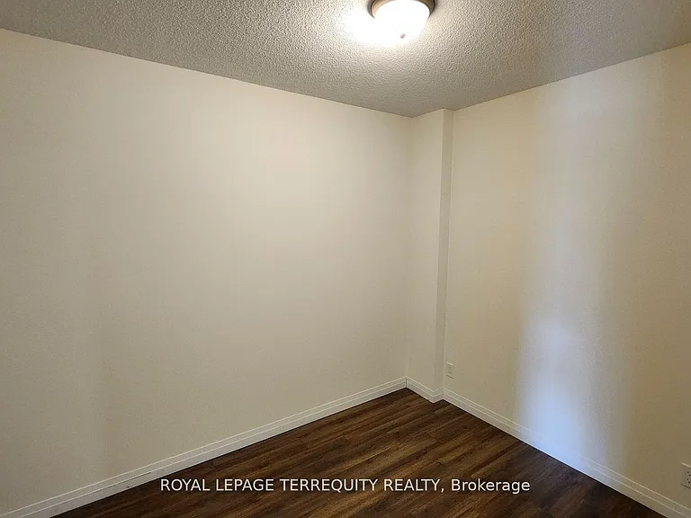 2152 Lawrence Ave E #1207 — Photo 8