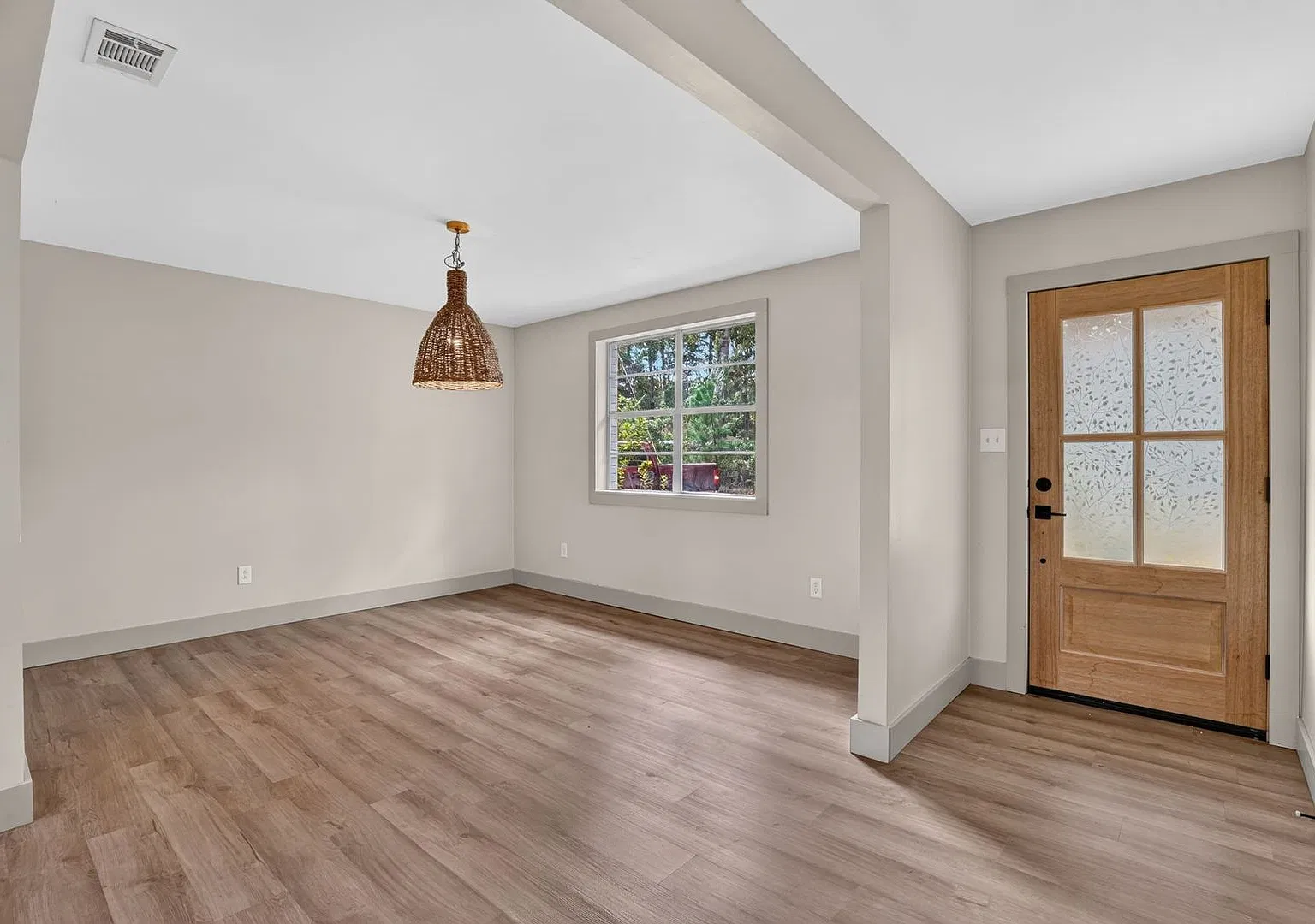 108 E Whatley St. — Photo 4