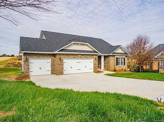2nd image of 141 Tenth Green Ct #9002