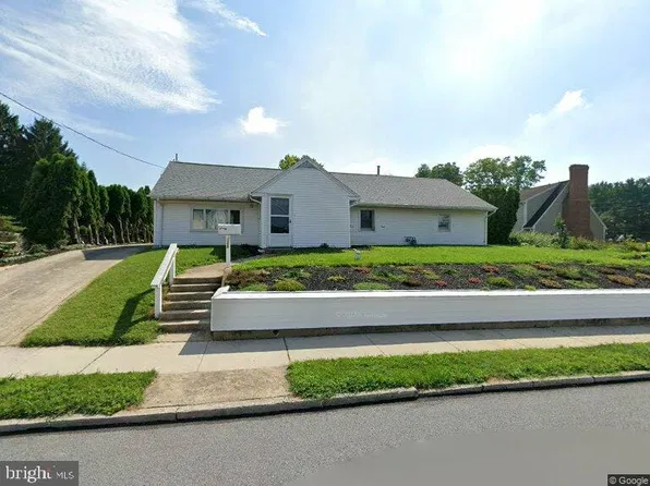 328 S Wilson St, Cleona, PA 17042