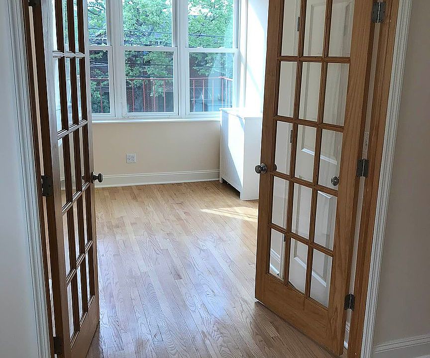 1st image of 2443 23rd St #2F