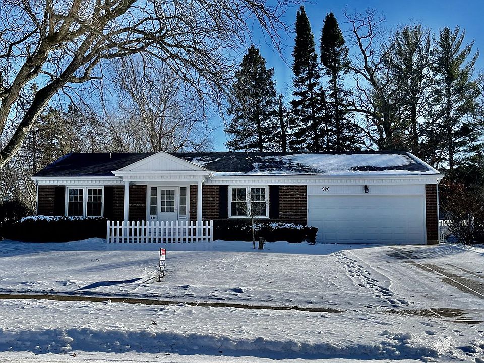 1st image of 920 N Oakwood Dr
