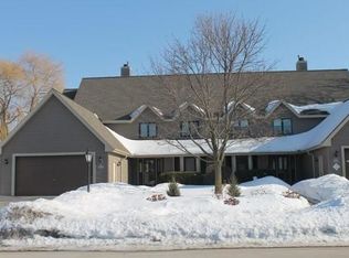 N59W23787 Clover Dr, Sussex, WI 53089