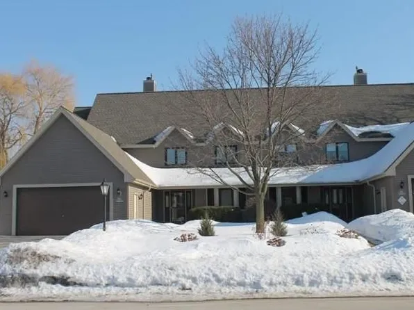 N59W23787 Clover Dr, Sussex, WI 53089