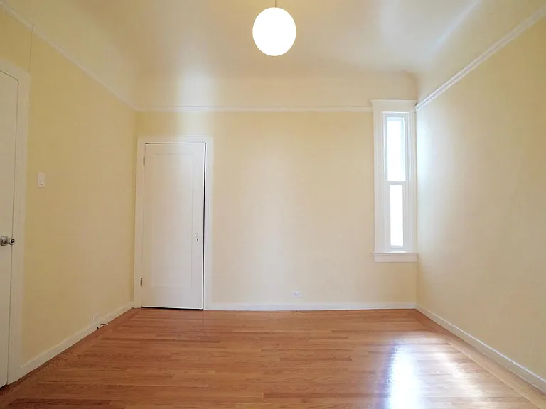 17 Russell St — Photo 6