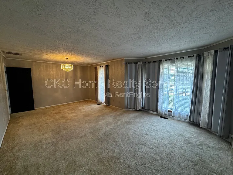 6300 Brookside Dr — Photo 18