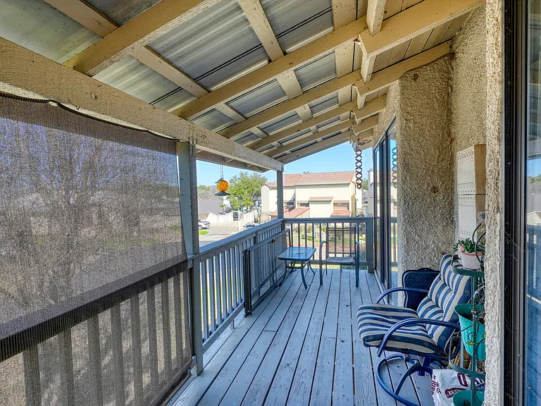 207 Hi Cir N #105A — Photo 3