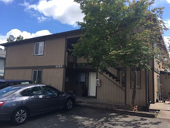 2nd image of 2223 Hawthorne St APT D