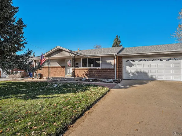 8207 Ames Way, Arvada, CO 80003