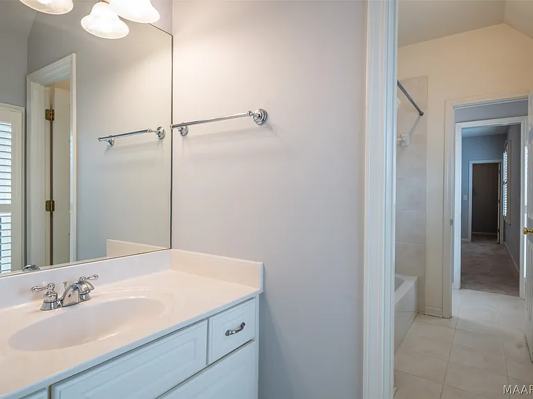 2230 Wyndgate Dr — Photo 25