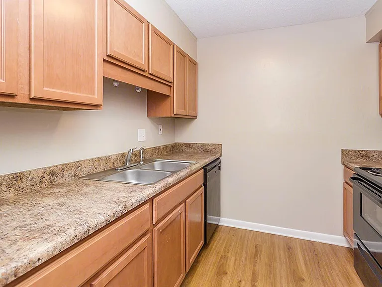 Windtree Apartment Homes — Photo 65