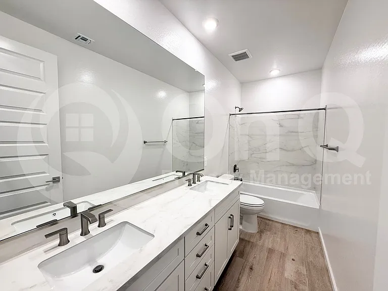10042 S 23rd Ln — Photo 35