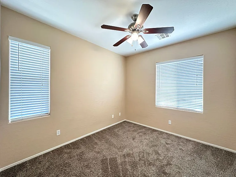 10596 La Campana St — Photo 14