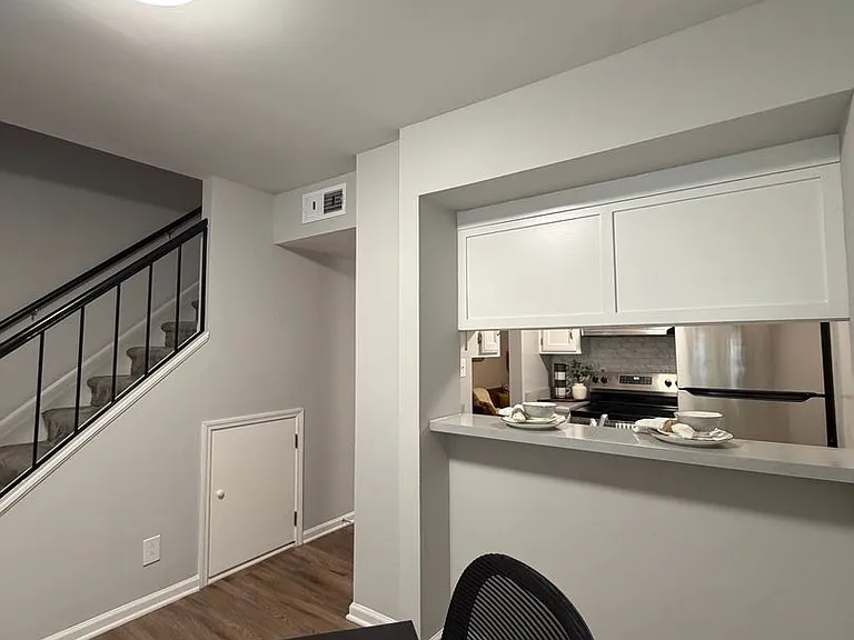260 Brookwood Ave — Photo 27