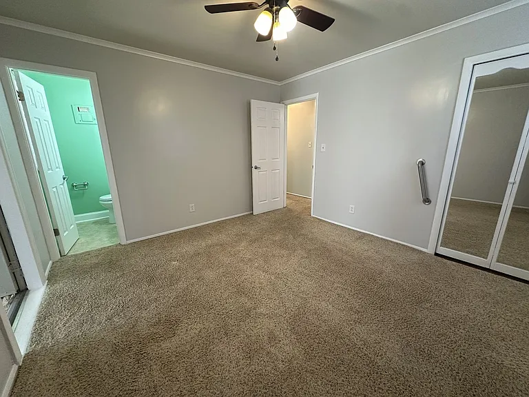 1618 Lexington Dr — Photo 5