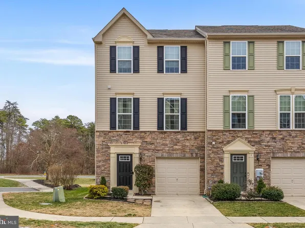 1 Tavern Ln, Sicklerville, NJ 08081