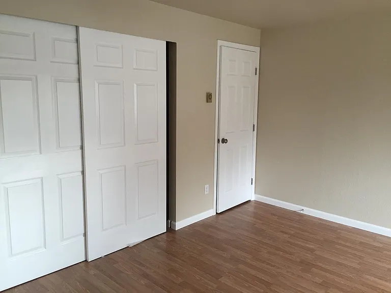 7611 206th St SW — Photo 3