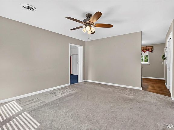 4th image of 2 Lone Elk Ln
