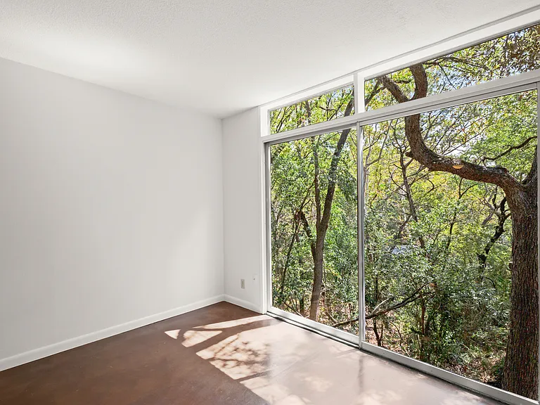 1801 Westlake Dr Apartments — Photo 14