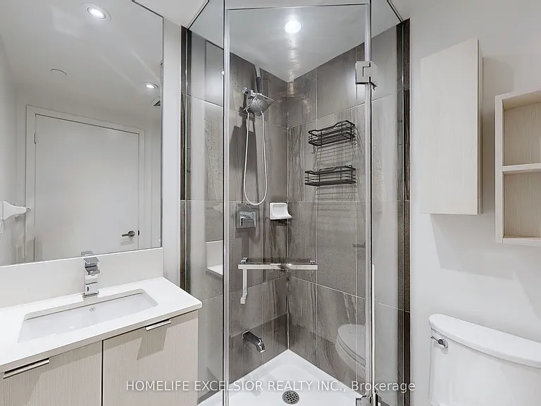 195 Redpath Ave #914 — Photo 22
