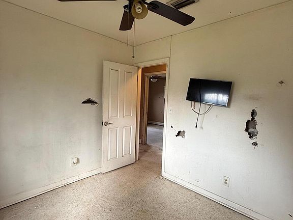 5th image of 2805 SACK Drive E