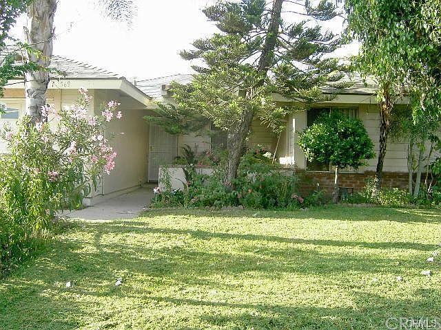 2nd image of 569 Meadow Ln
