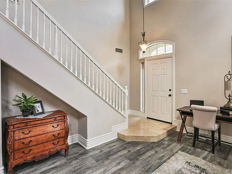 103 Melrose Dr — Photo 8