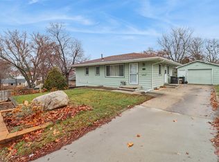 3111 SE 6th St, Des Moines, IA 50315