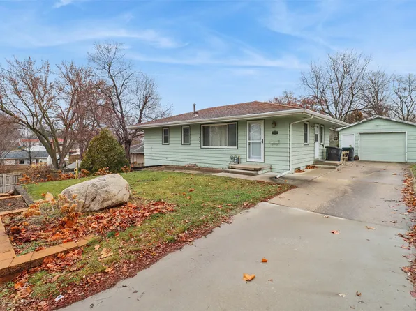 3111 SE 6th St, Des Moines, IA 50315