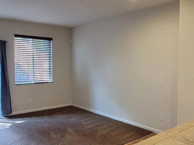 12811 SE 155th Ave — Photo 6