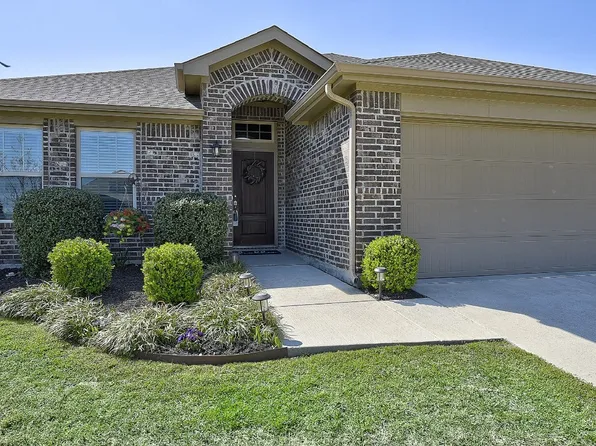 641 Pollyann Trl, Haslet, TX 76052