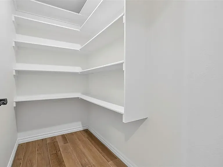 1727 Samuels Ct — Photo 12