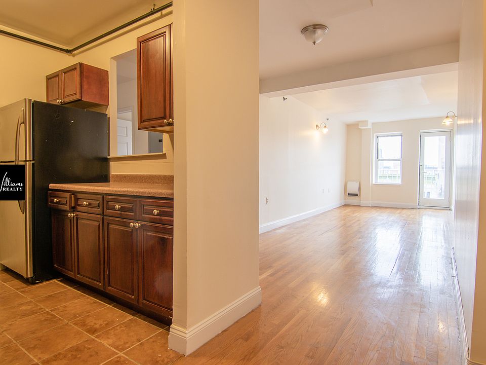 1st image of 796 Sterling Pl #2I