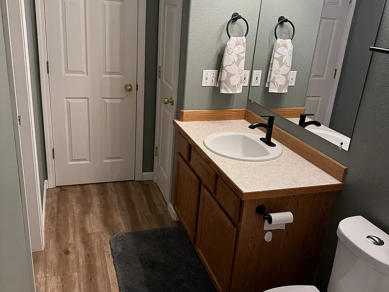 583 Ocean Point Dr — Photo 9