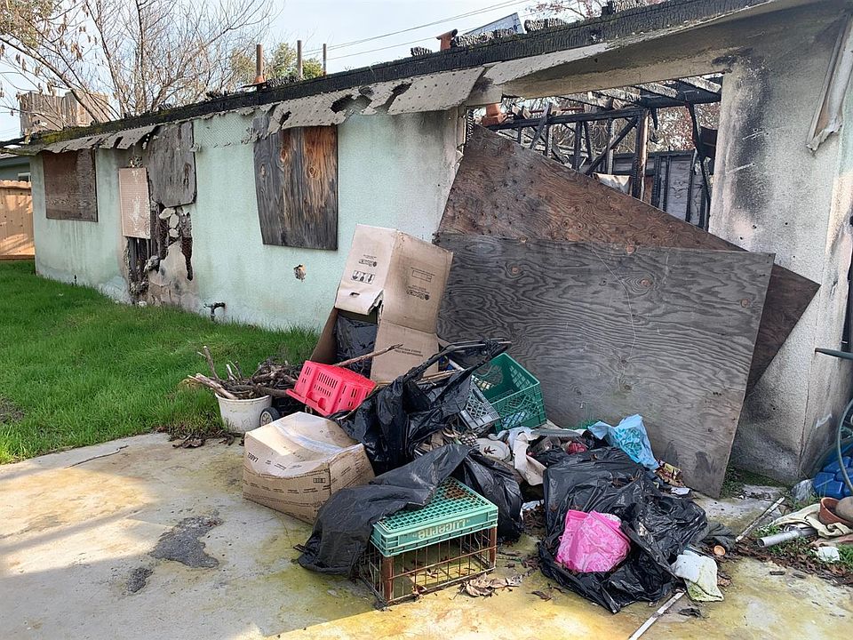 2nd image of 8588 E Dinuba Ave