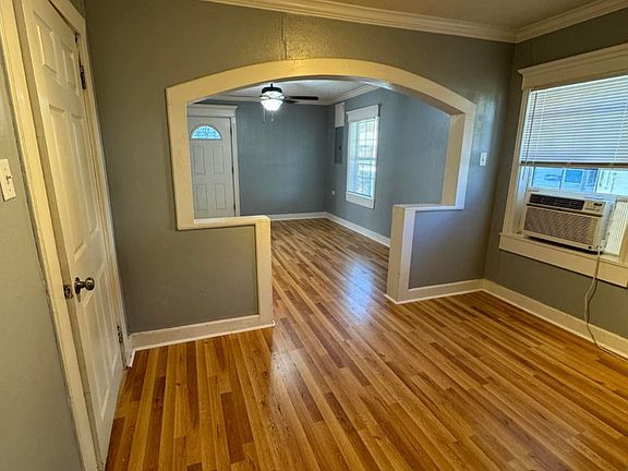3rd image of 507 Cypress St
