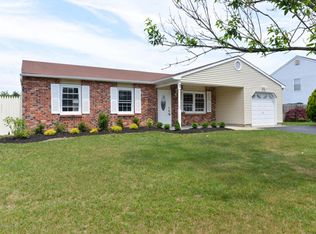 7 Hawthorne Ln, Howell, NJ 07731