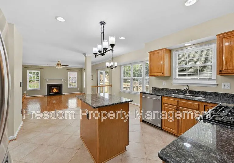 9140 Worthington Dr — Photo 20