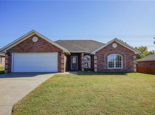 102 Chase, Pocola, OK 74902